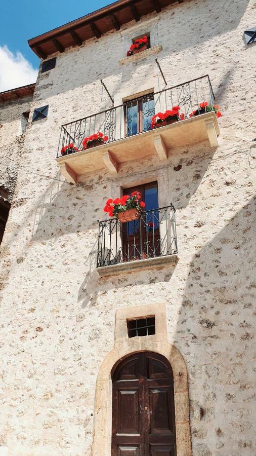Appartement La Torretta Medicea à Santo Stefano Di Sessanio Extérieur photo